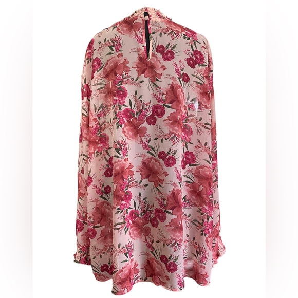 NWOT Torrid Shiffon Smocked Mock Neck Floral Pink Sheer Blouse  Size 4 - Picture 2 of 13